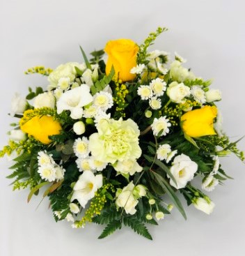 Classic Posy - Yellow and White (Large)